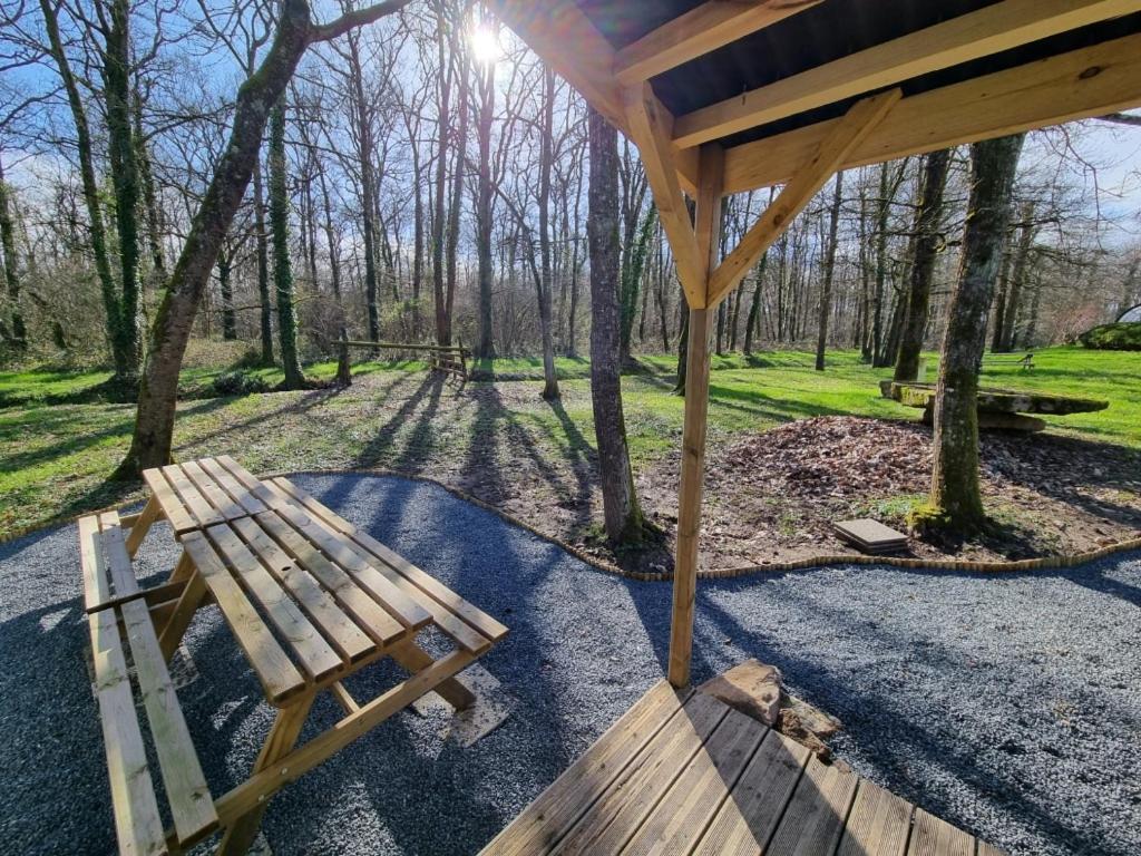 Les Chalets De Saumur, Piscine & Parc Boise, 100M Du Cadrenoir Eksteriør bilde