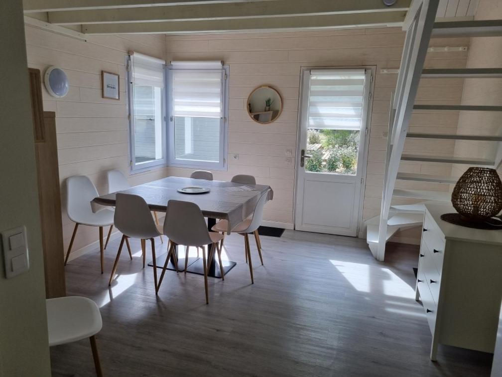 Les Chalets De Saumur, Piscine & Parc Boise, 100M Du Cadrenoir Eksteriør bilde
